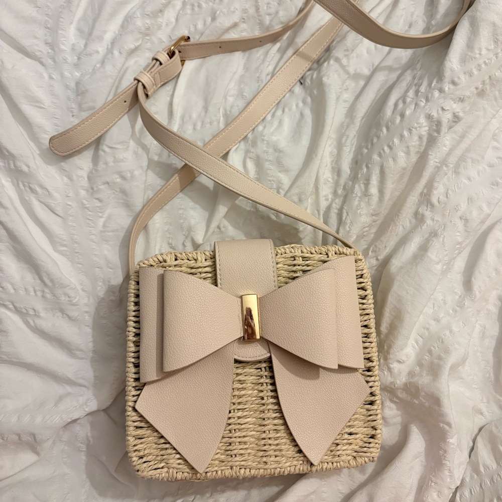 Like Dreams Bow Picnic Style Crossbody Purse 🎀SOLD🎀
